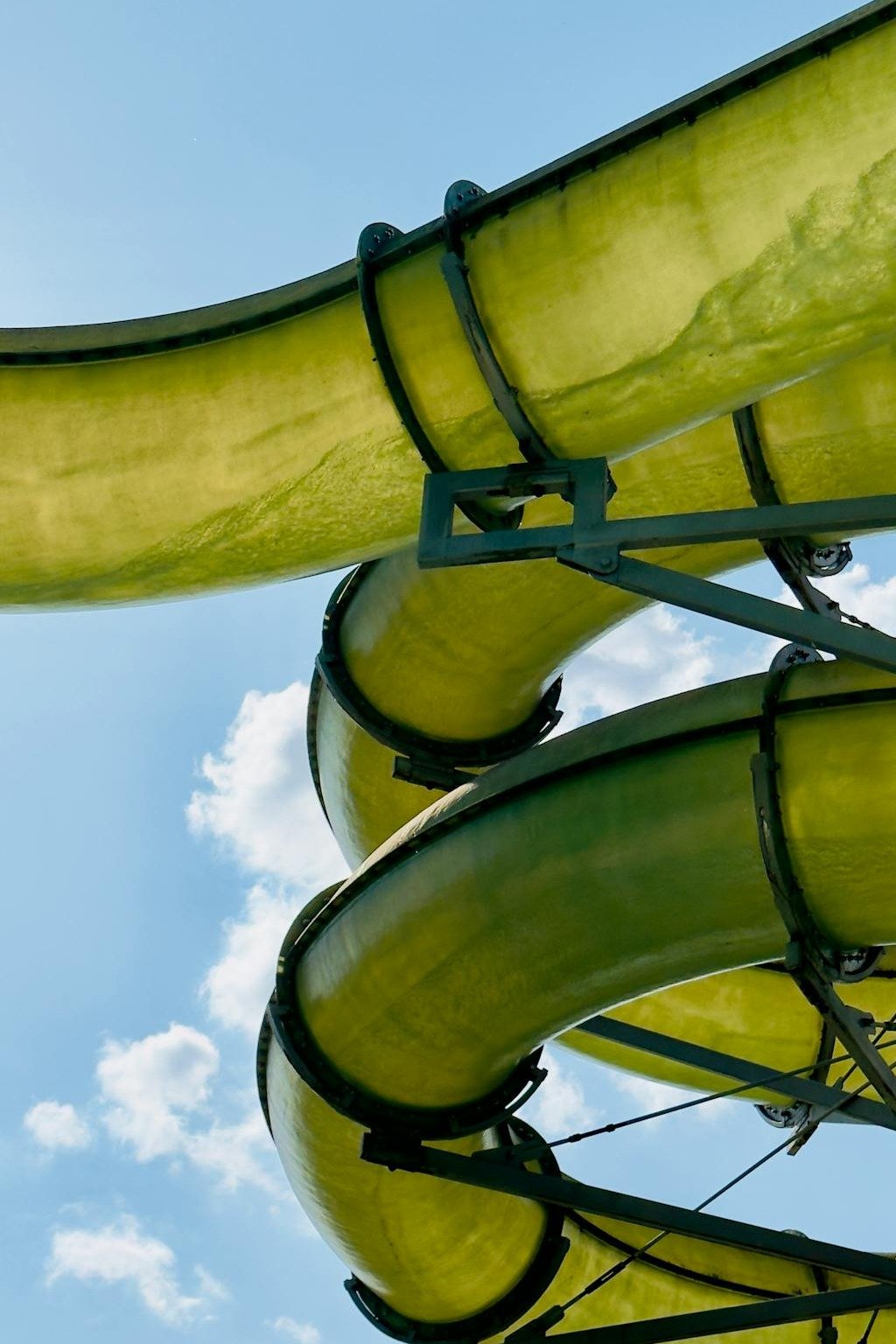 Glijbaan in Aqua Mundo Center Parcs De Huttenheugte