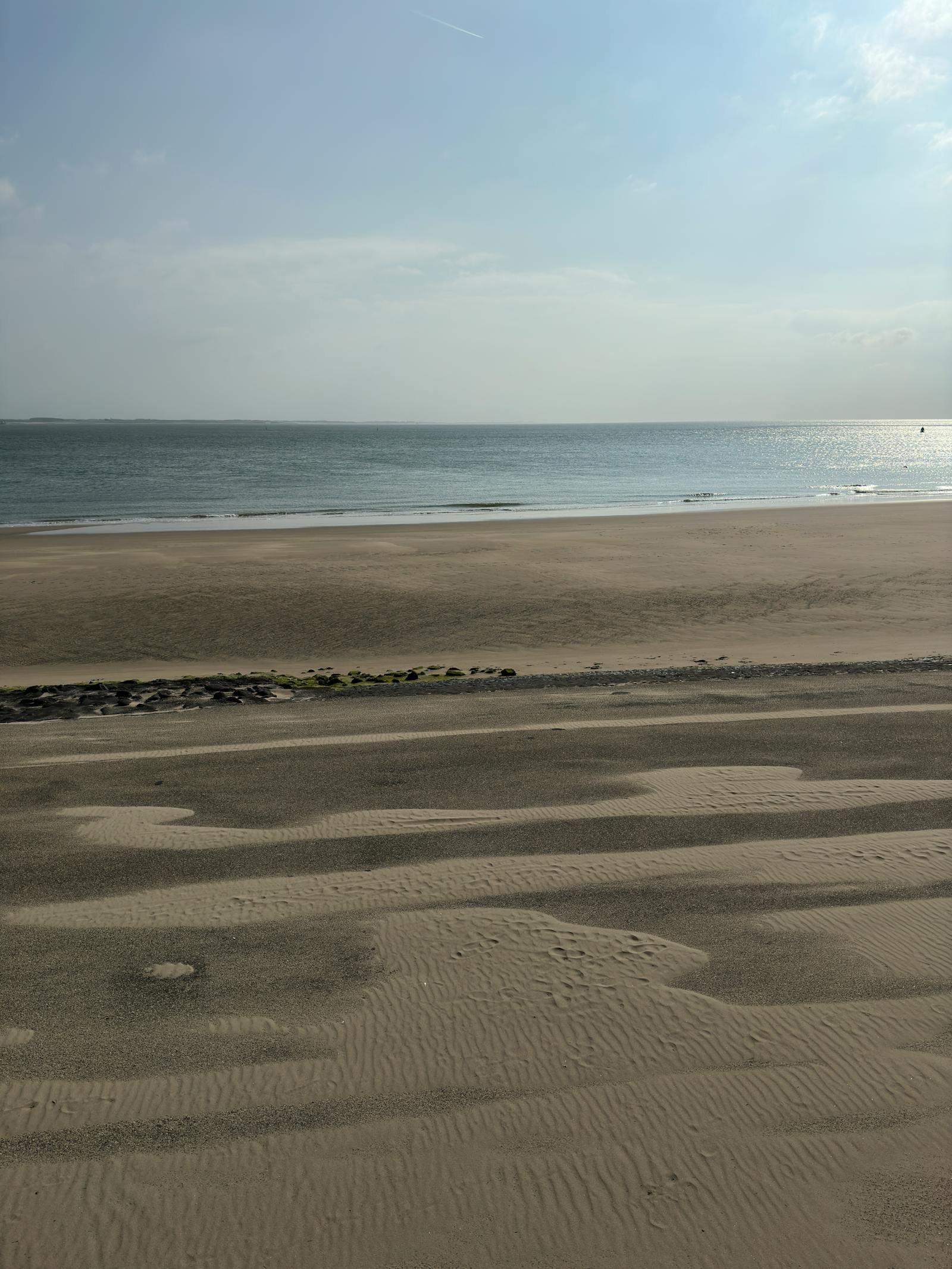 Zonnig Zeeuws strand bij Kamperland — sfeerbeeld voor een dagje zwemmen bij Roompot Beach Resort