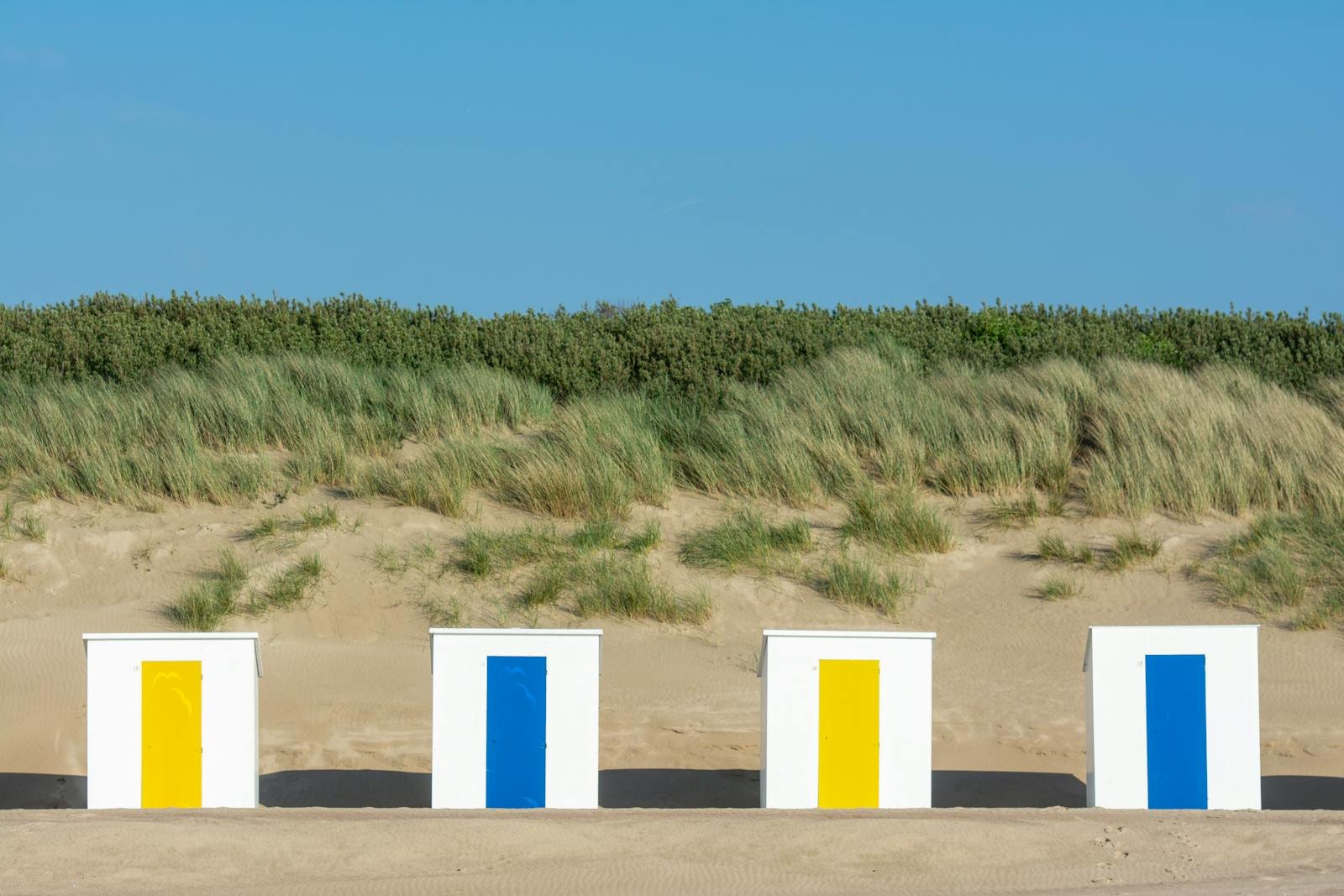 Strand en duinen aan de Zeeuwse kust bij Nieuwvliet-Bad